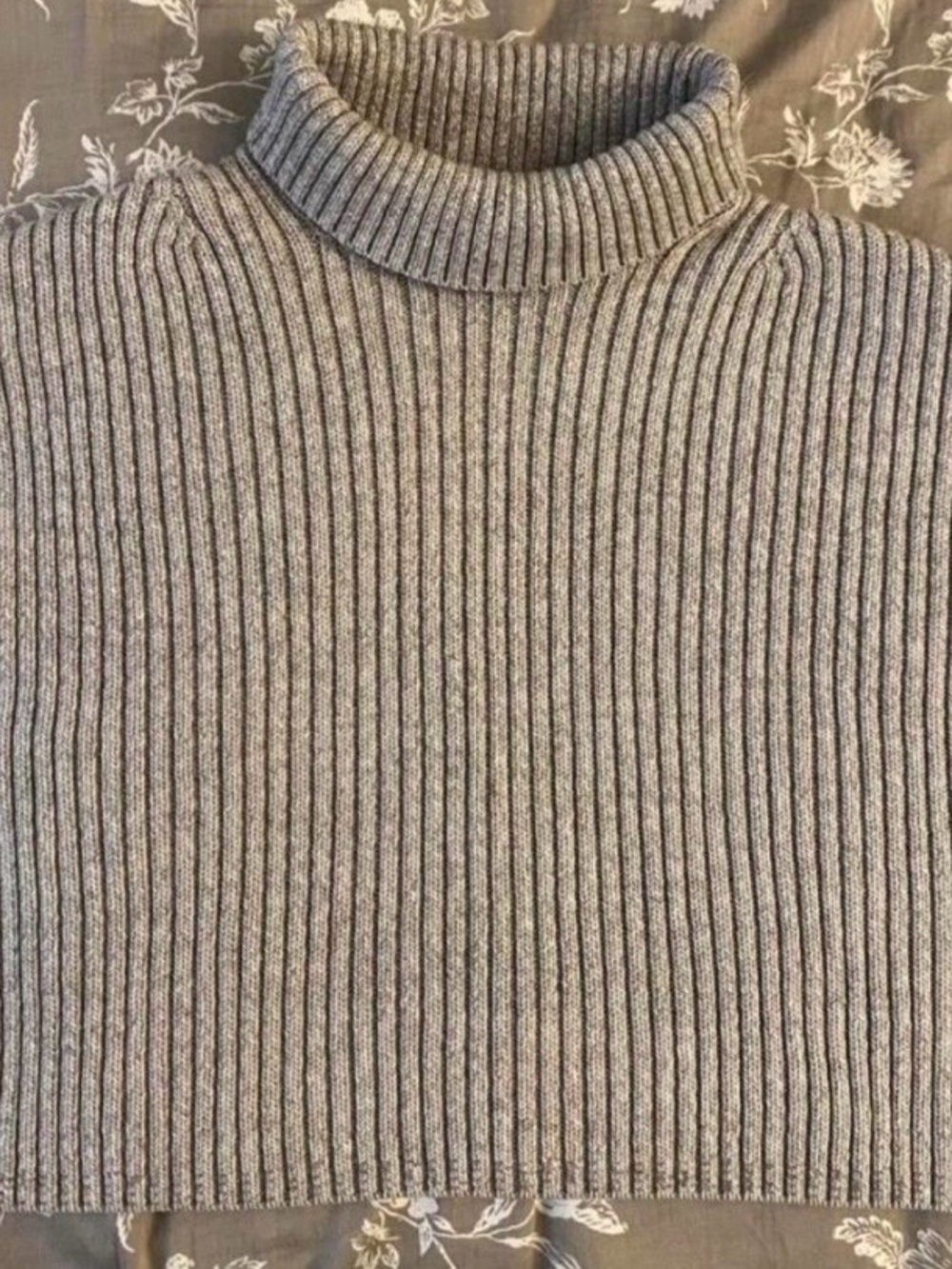 H&M Grey Ribbed Turtleneck Crop Sweater